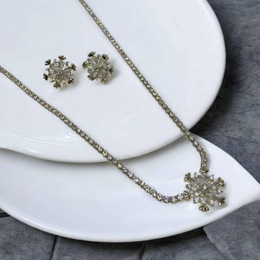 Taşlı kartanesi kolye küpe set - 1